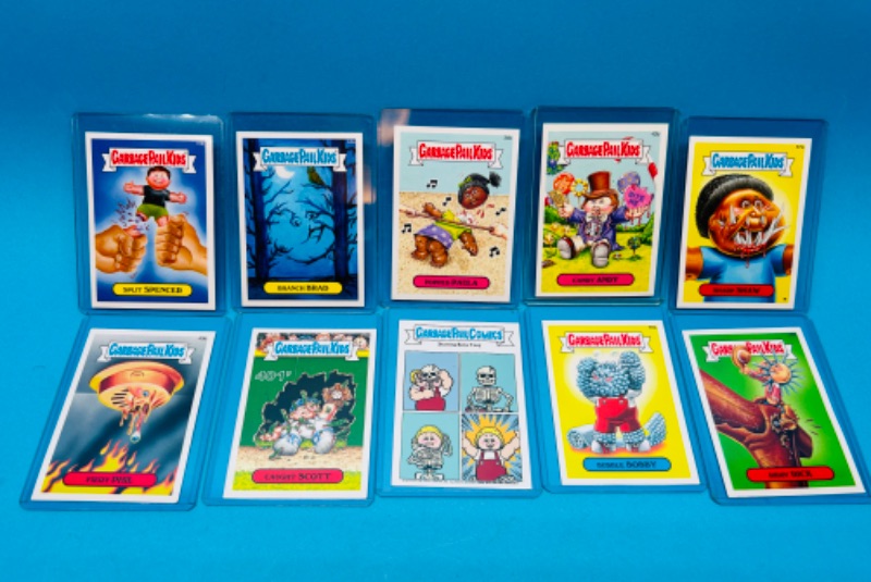 Photo 1 of 698583… 10 garbage pail kids trading cards in hard sleeves 