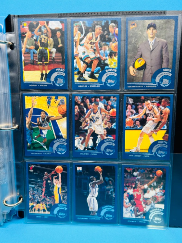 Photo 8 of 698586…90 basketball trading cards in binder