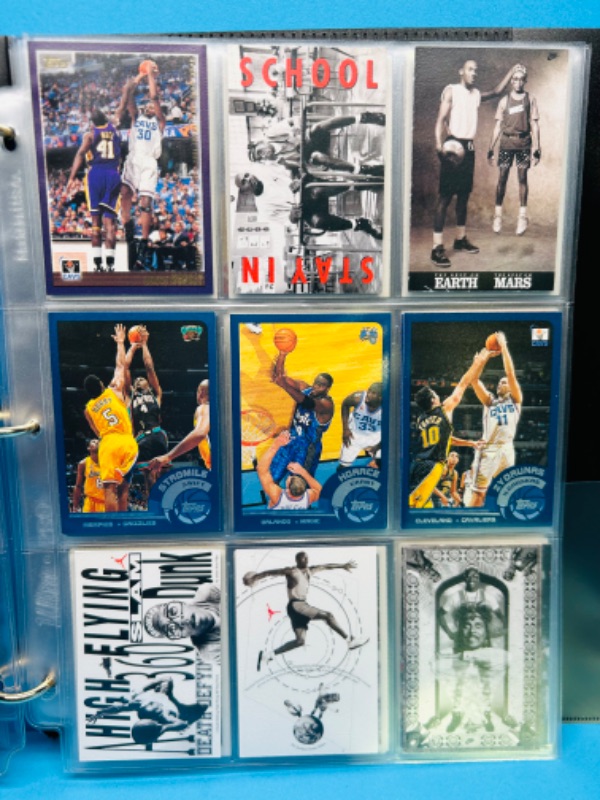 Photo 4 of 698586…90 basketball trading cards in binder