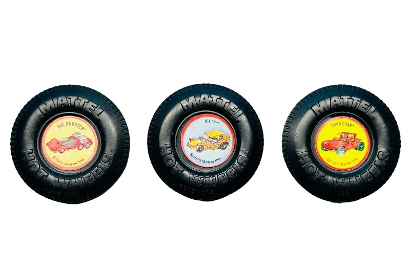 Photo 1 of 698591… original hot wheels redline buttons -plastic 