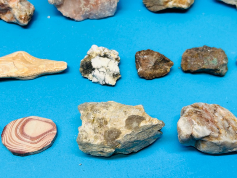Photo 5 of 698624…various small geodes, minerals and rocks