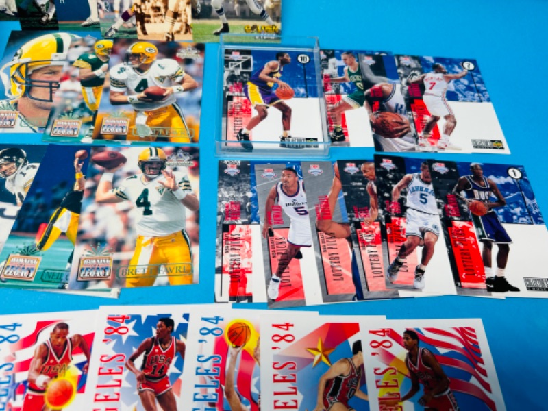 Photo 6 of 698706…6 sports card sets