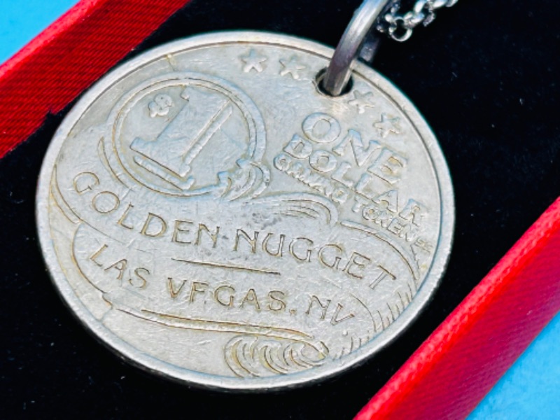 Photo 3 of 698754…vintage Golden Nugget $1 casino token necklace in gift box 