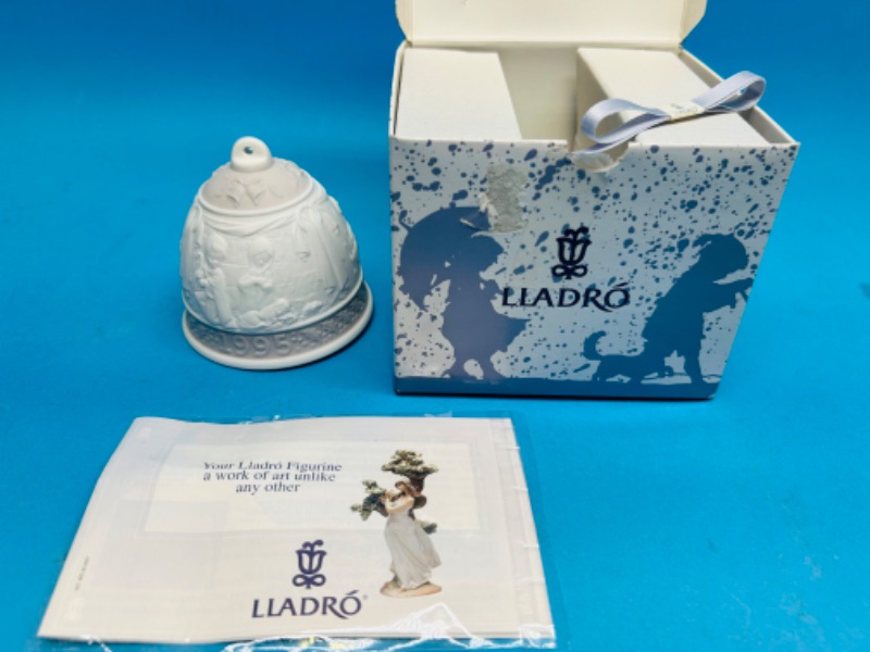 Photo 4 of 698756…1995 Lladro porcelain bell ornament in box