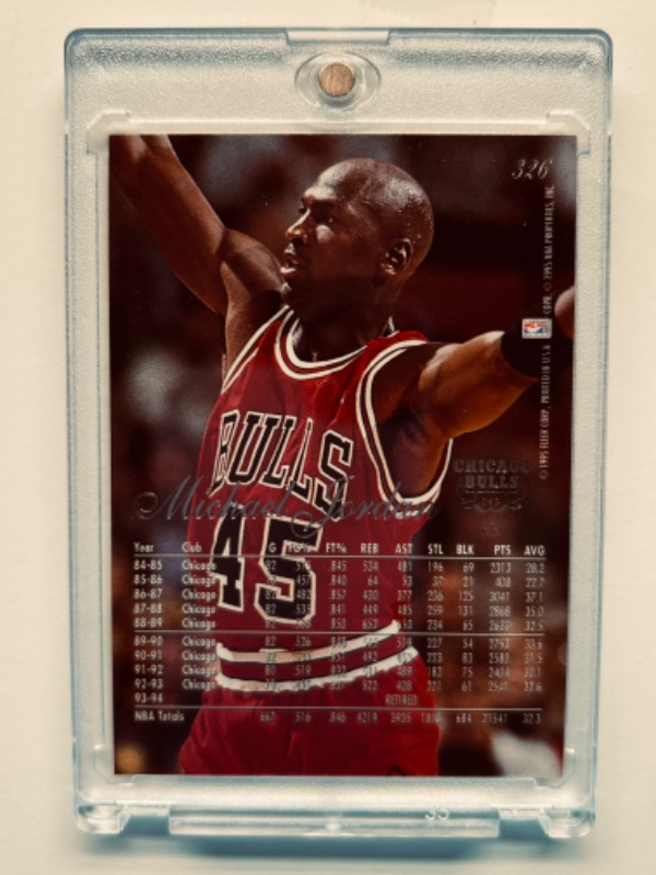 Photo 2 of 698838…  Michael Jordan card 326 in hard plastic case 