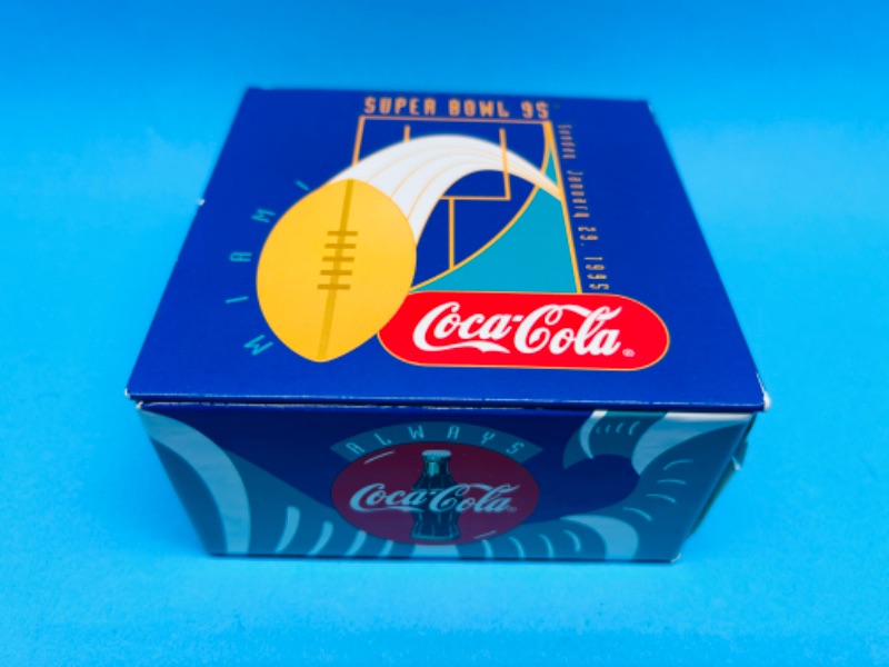 Photo 2 of 698840…coca cola Super Bowl XXIX pin in gift box