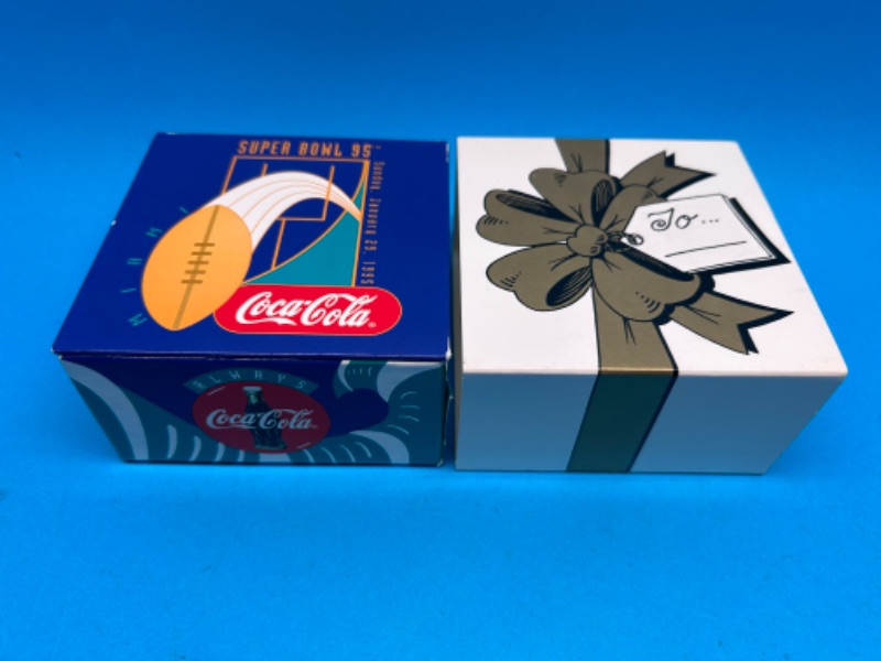 Photo 3 of 698840…coca cola Super Bowl XXIX pin in gift box