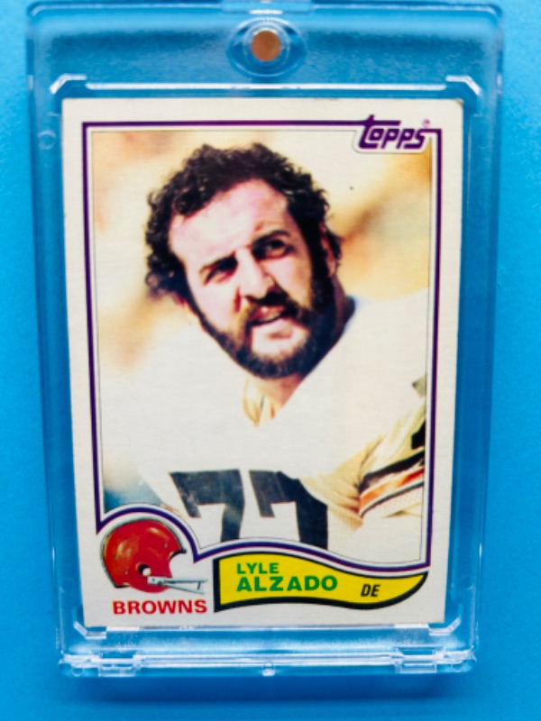 Photo 1 of 698852…topps 1982 Lyle Alzado card 56 in hard plastic case