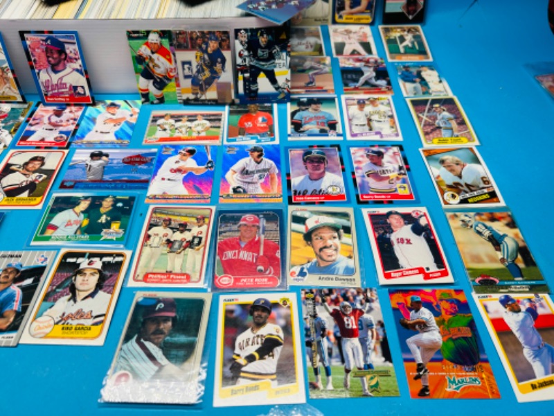 Photo 8 of 698868…1500+ mixed sports cards in box