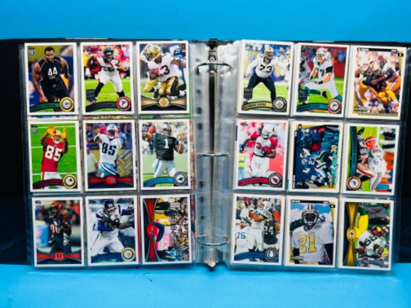 Photo 12 of 698869…306 mixed football trading cards in binder 