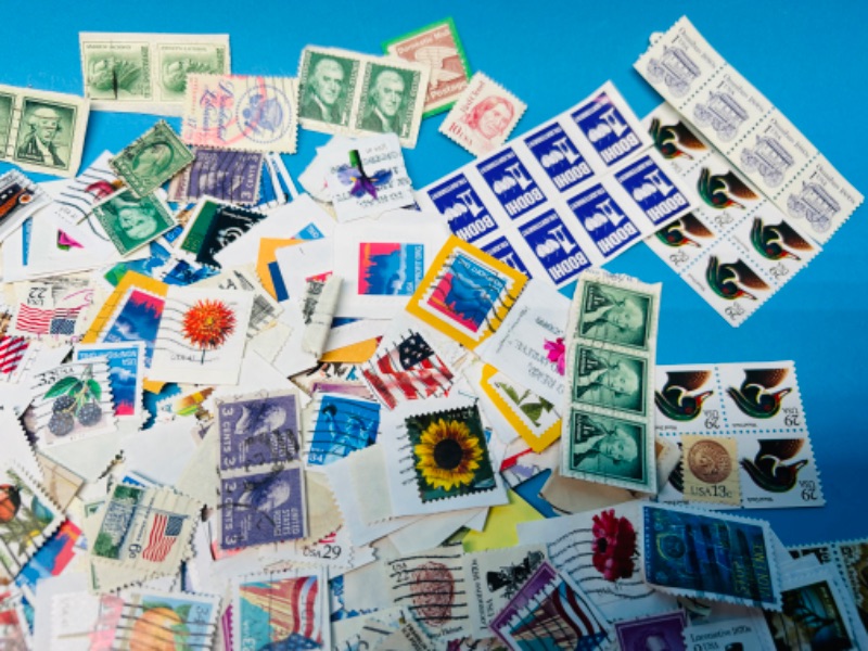 Photo 3 of 698873… hundreds of vintage used stamps 