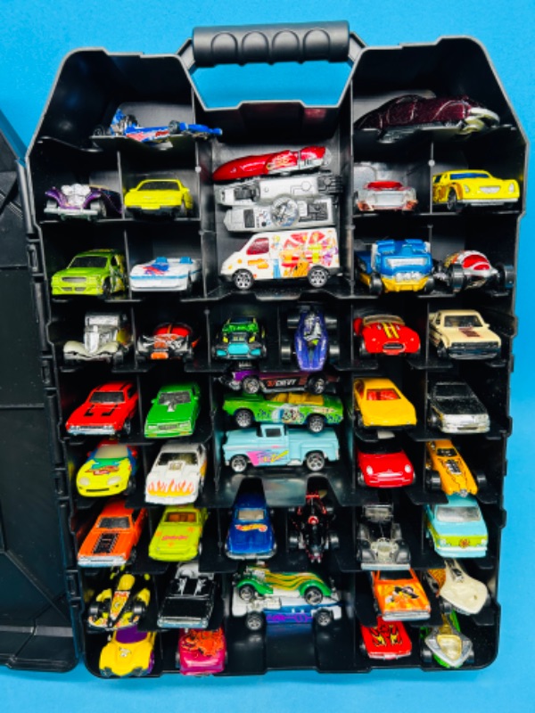 Photo 3 of 698924…46 die cast cars in hot wheels case