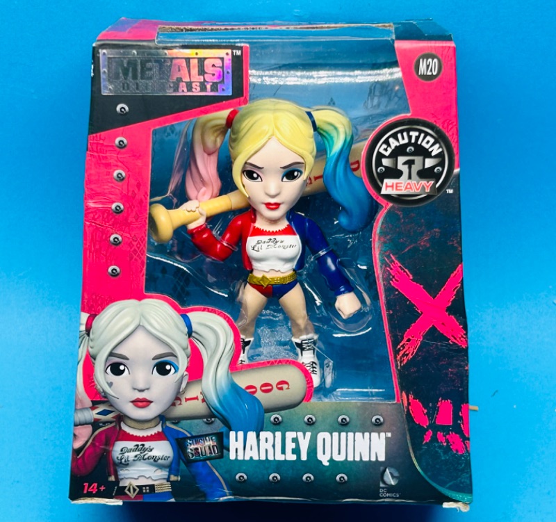 Photo 1 of 698982…metals die cast Harley Quinn figure 