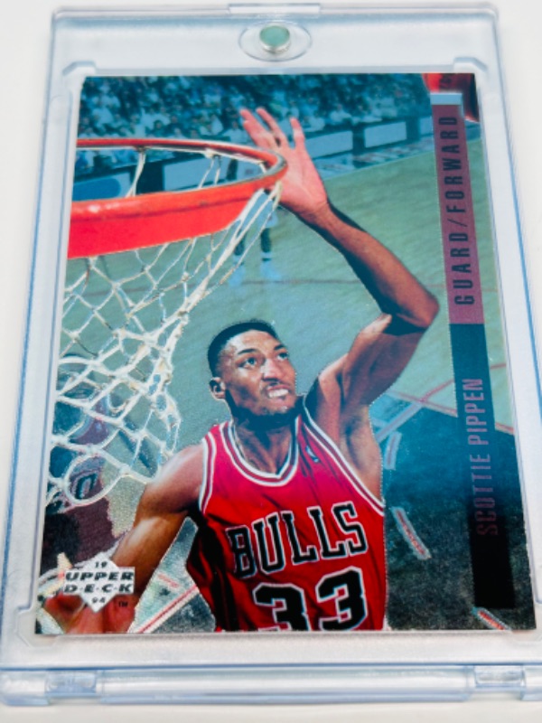 Photo 3 of 698997…upper deck scottie Pippen behind the glass card G 10 in  hard plastic case