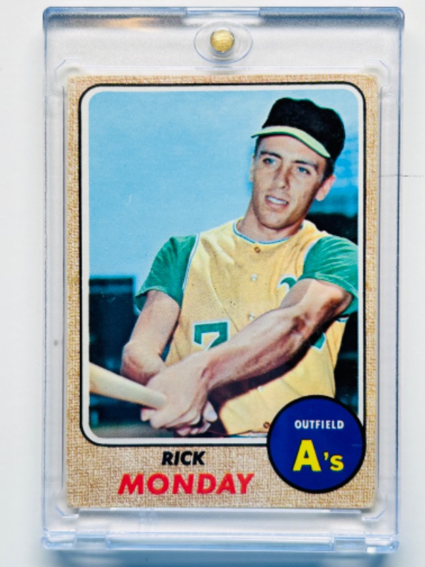 Photo 1 of 699001…1968 Rick Monday card 282  in  hard plastic case