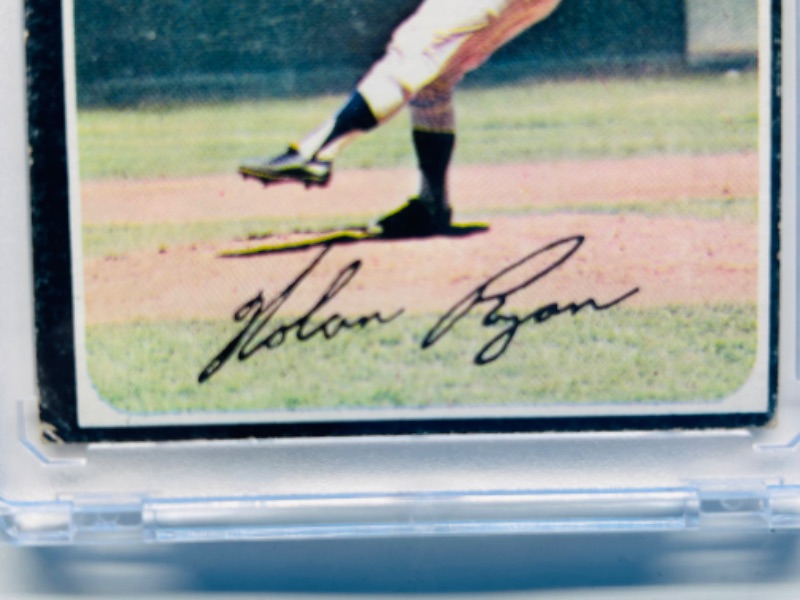 Photo 2 of 699031…RARE -1971 Topps Nolan Ryan card 513 in hard plastic case 