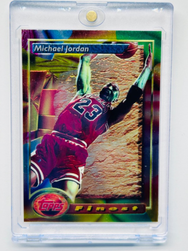 Photo 1 of 699032…1994 Topps Finest Michael Jordan refractor card 1 in hard plastic case 