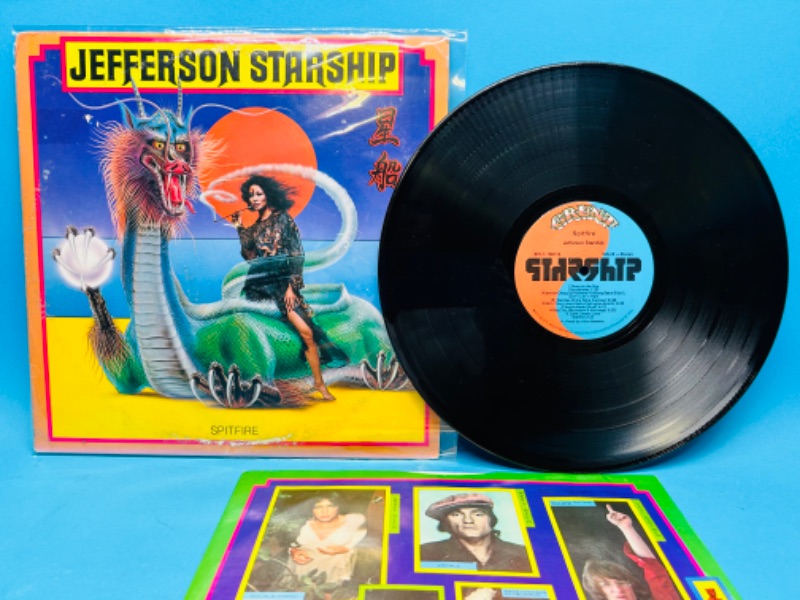 Photo 1 of 699034… Jefferson Starship vinyl record 33 rpm in plastic sleeve - cover has damage 