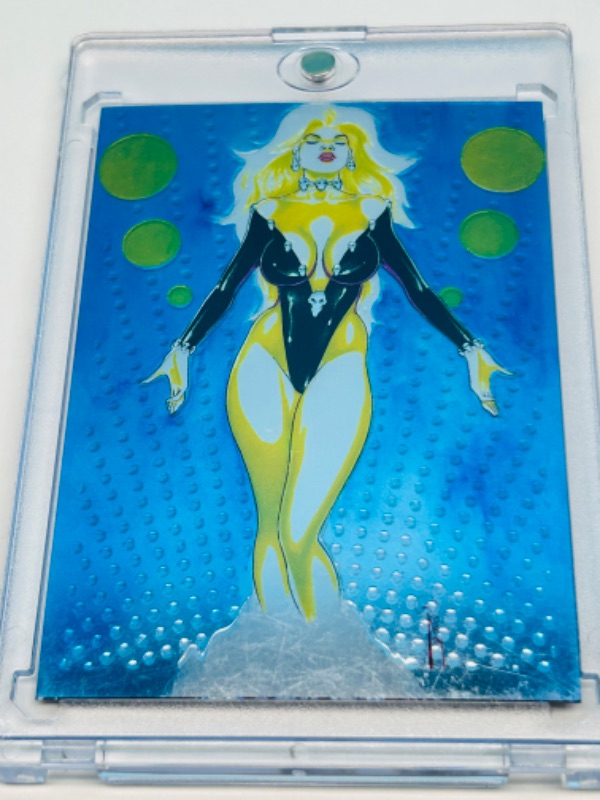 Photo 1 of 699082…1994 Lady Death serenity foil card  in hard plastic case 