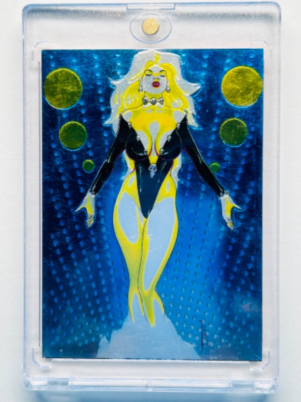 Photo 3 of 699082…1994 Lady Death serenity foil card  in hard plastic case 