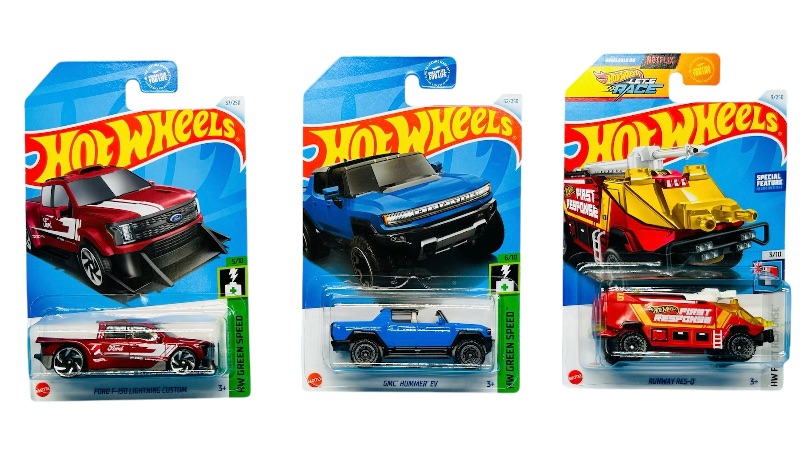 Photo 1 of 699094… 3 hot wheels die cast trucks 