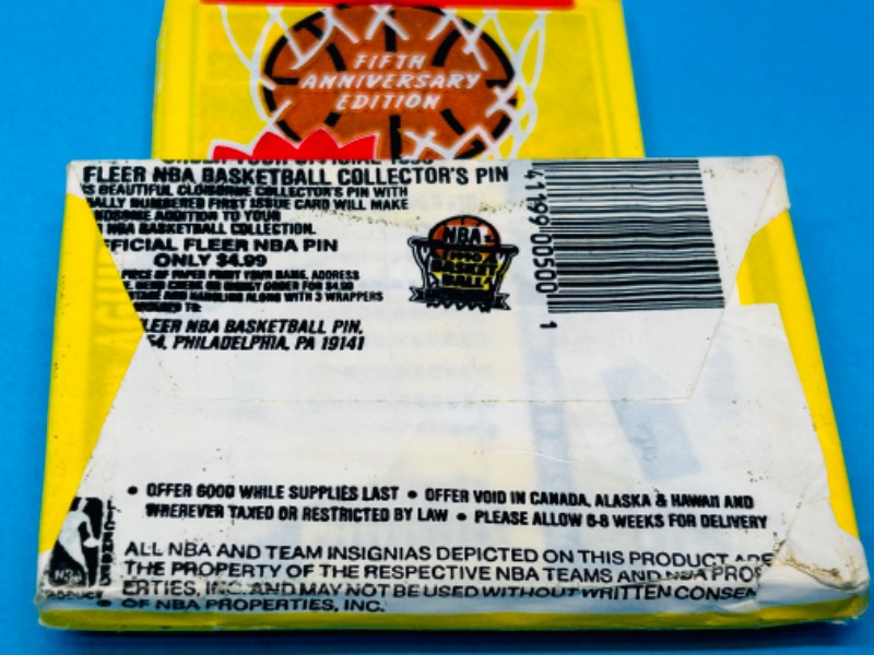 Photo 2 of 699103…final sale no returns/refunds- 2 sealed wax packs-possible Jordan Fleer 1990