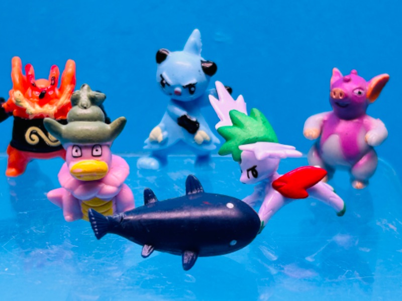 Photo 2 of 699214…8 Pokémon RL pvc mini figures 