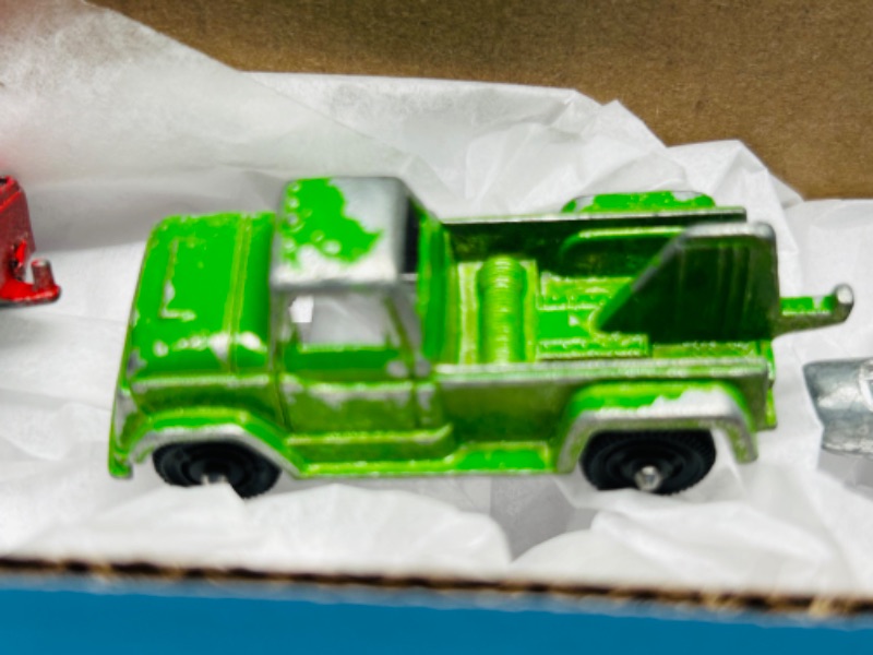 Photo 4 of 699223… 3 vintage 1960’s Tootsie Toy Chicago metal trucks -wear from age-chips, scuffs