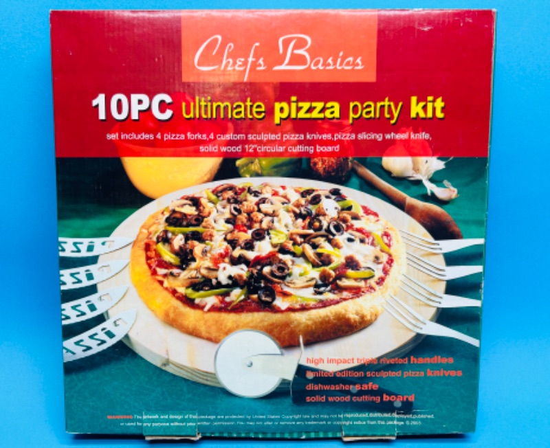 Photo 2 of 699293…10 piece pizza party kit