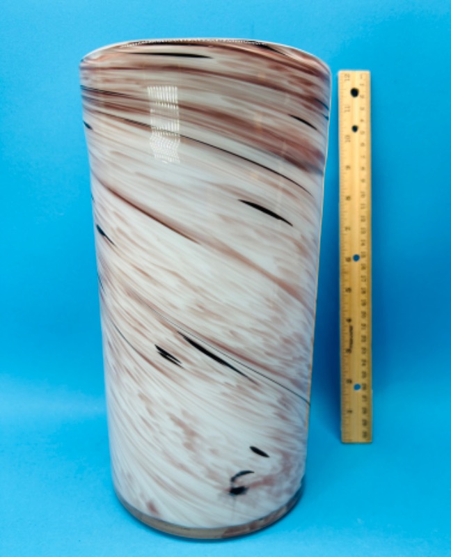 Photo 5 of 699349…large 11” swirl glass vase