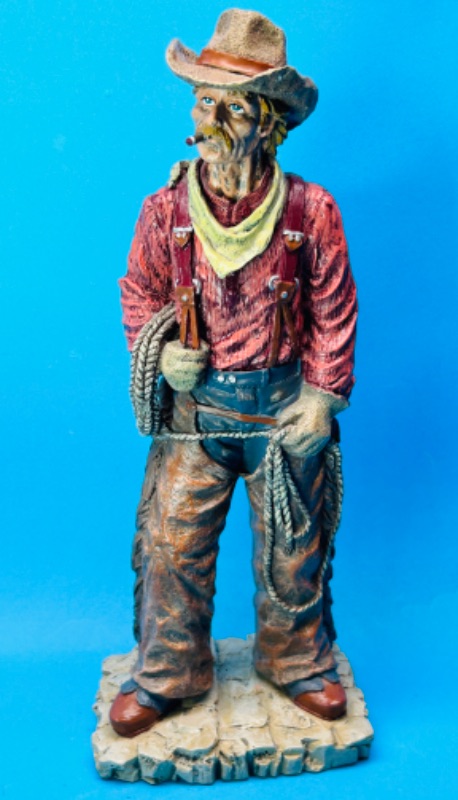 Photo 1 of 699354…12” vintage cowboy statue 