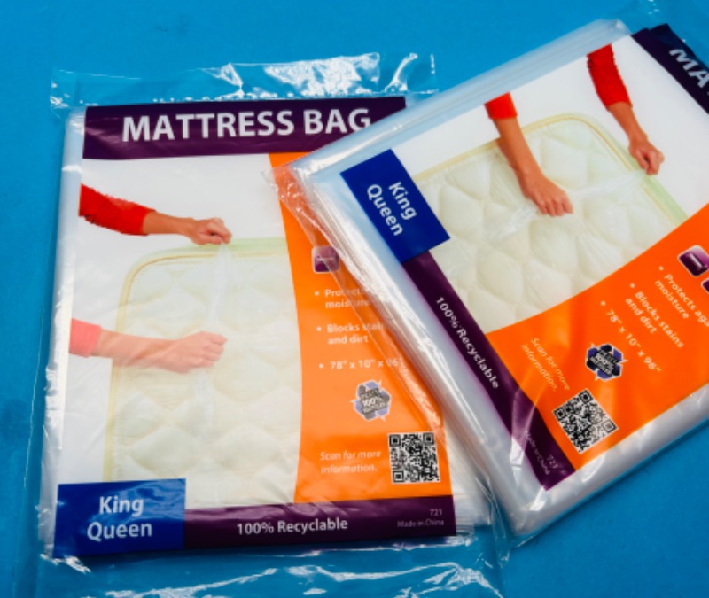 Photo 1 of 669416…2 King/queen size mattress bags