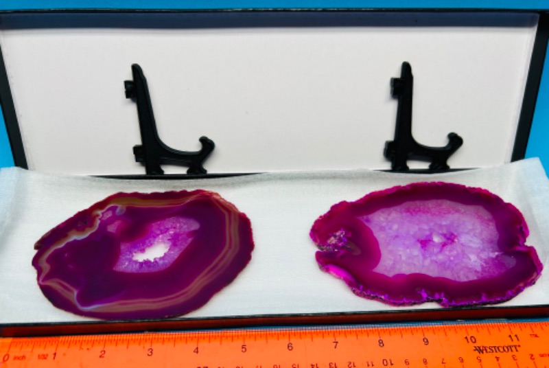 Photo 1 of 699425…2 agate slices with stands in gift box 