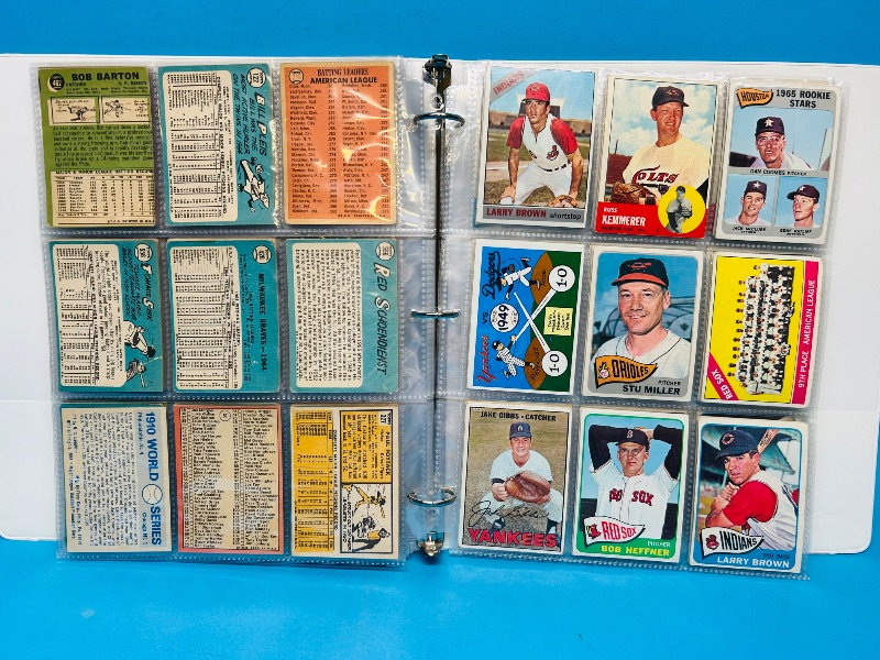 Photo 6 of 699435…final sale no returns/refunds-126 mixed baseball cards 1960’s in binder -cards show wear from age