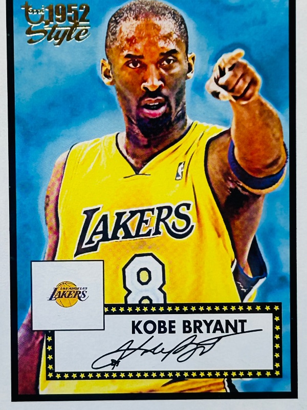 Photo 3 of 699531…Topps 1957 Style Kobe Bryant card 50 in hard plastic case 