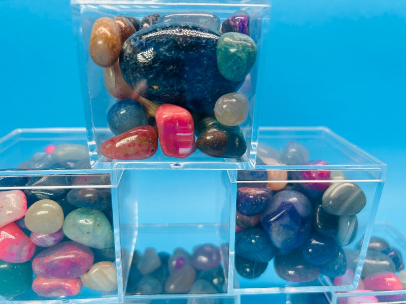 Photo 2 of 699570…6 small displays of polished rocks - 2 x 2” cases 