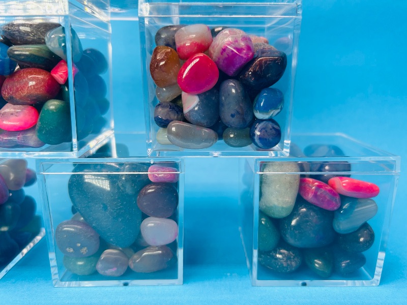 Photo 2 of 699572… 6 small displays of polished rocks - 2 x 2” cases 