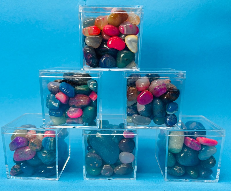 Photo 1 of 699572… 6 small displays of polished rocks - 2 x 2” cases 