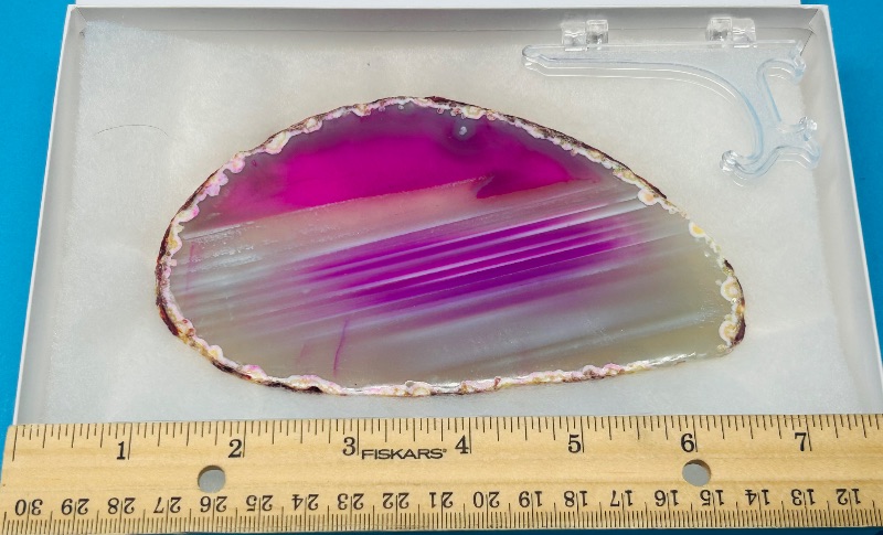 Photo 1 of 699681…6” agate slice with stand in gift box