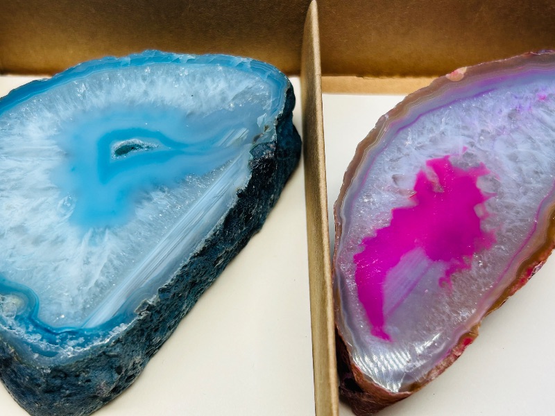 Photo 2 of 699683…3 thick agate slices in gift box