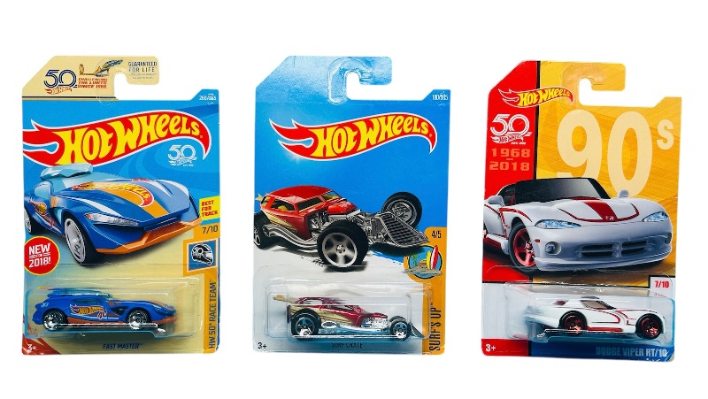 Photo 1 of 699711…3 hot wheels die cast cars