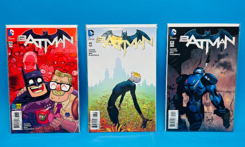 Photo 1 of 699724… 3 Batman comics in plastic sleeves #41,42,43