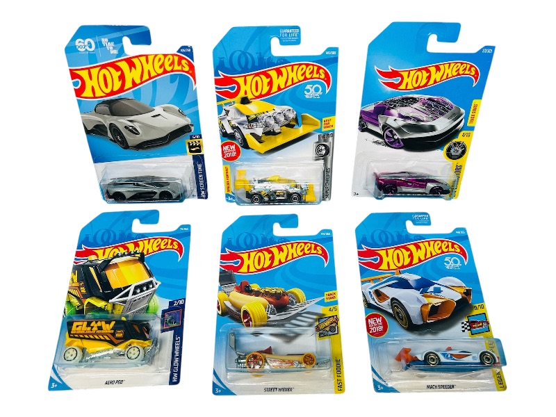 Photo 1 of 699738…6 hot wheels die cast cars