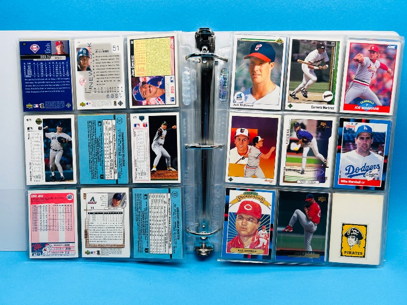 Photo 13 of 699775…final sale no returns/refunds-198 mixed baseball cards in binder 