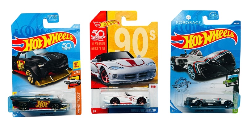 Photo 1 of 699787…3 hot wheels die cast cars