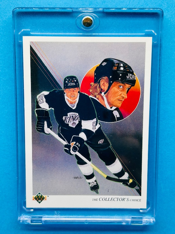 Photo 1 of 699804…Wayne Gretzky card 307  in hard plastic case 