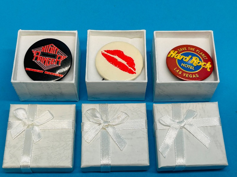 Photo 2 of 699838…3 vintage rock pins in gift boxes-shows wear from age