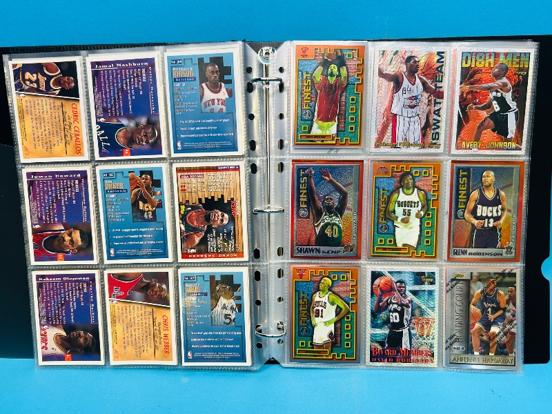 Photo 1 of 699883… final sale no returns/refunds-81 mixed basketball refractor, chrome, foil cards in binder