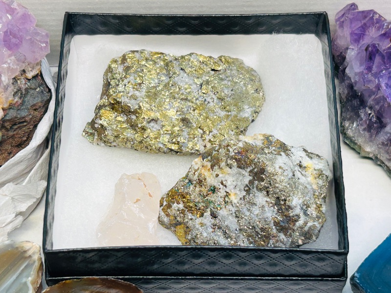 Photo 1 of 699911…rock collection- amethyst, agate, pyrite (fools gold), crystal 