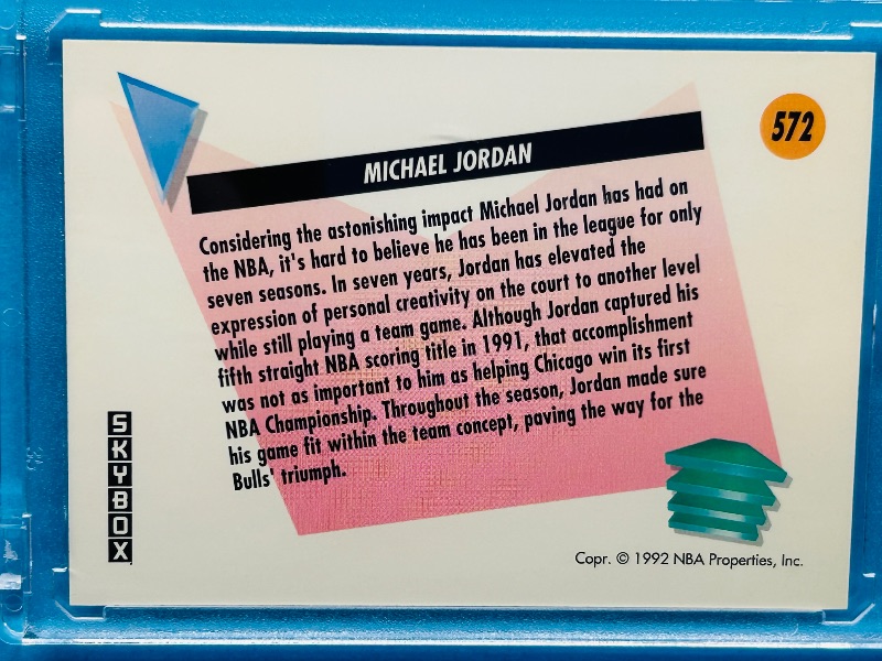 Photo 1 of 699969… Skybox Michael Jordan card 572 in hard plastic case 